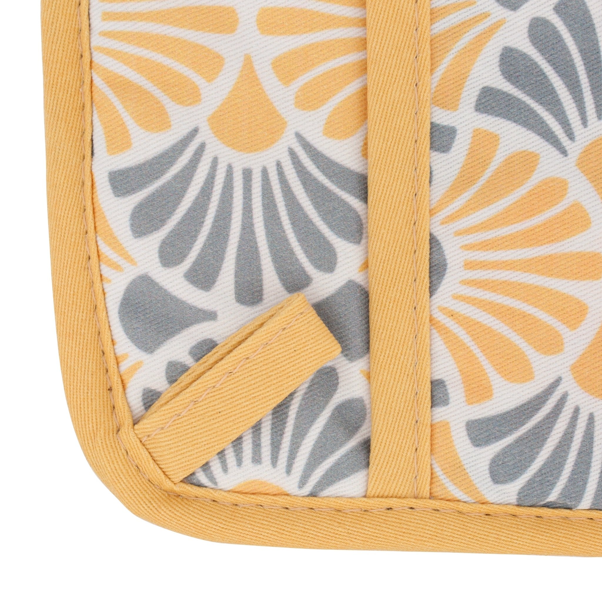 Flora 4 Mitten and Pot Holder Combo - LiLi Tile