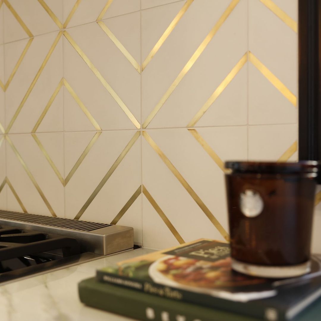 Geneve Tile: 8” x 8” - LiLi Tile 