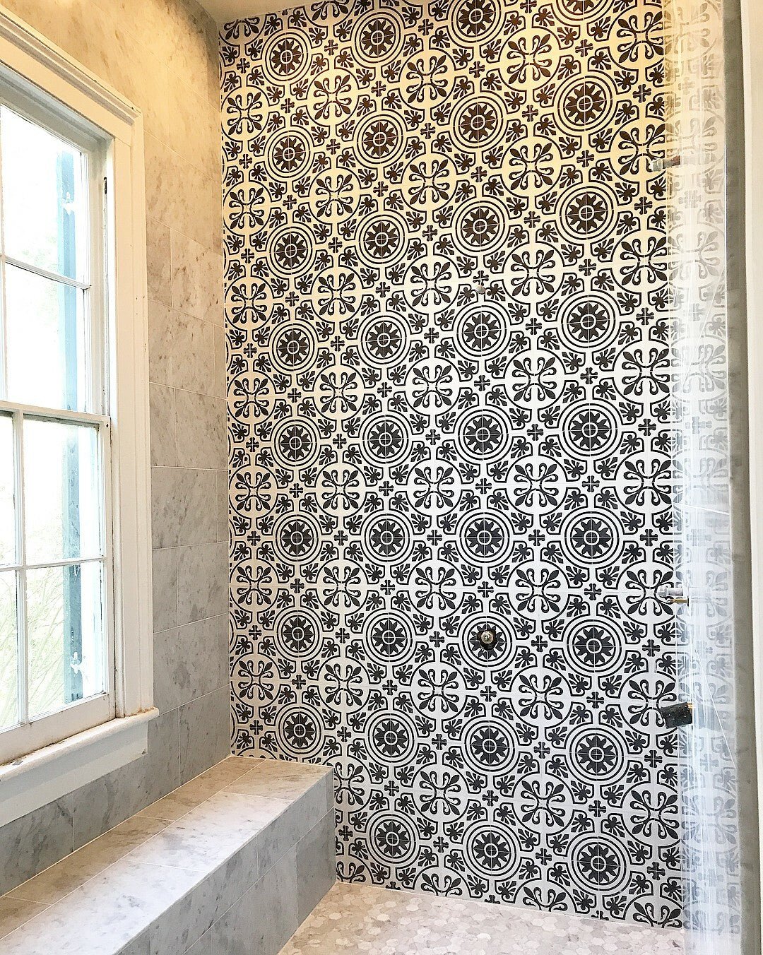 Lorely - Medallion Cement Tile - LiLi Tile 